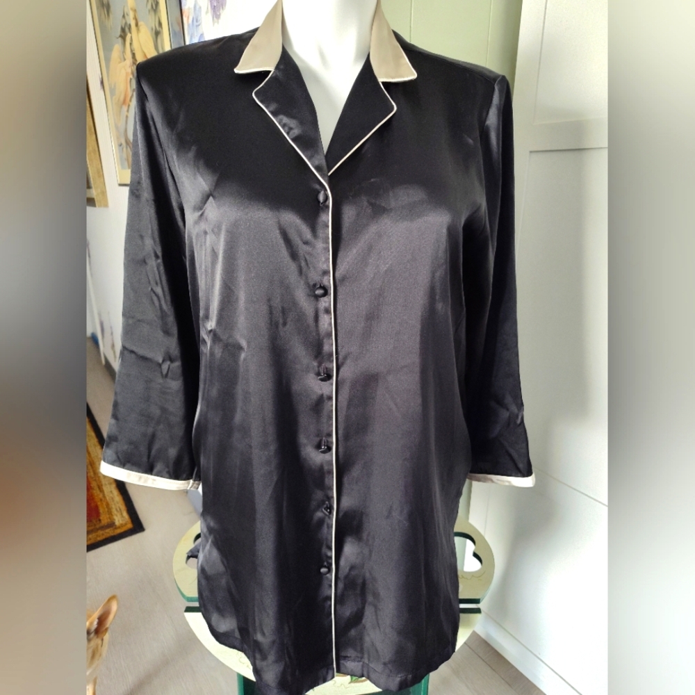 Jones New York Silky Feel Nightshirt Classic Quiet Money Sz Lg Black Gold